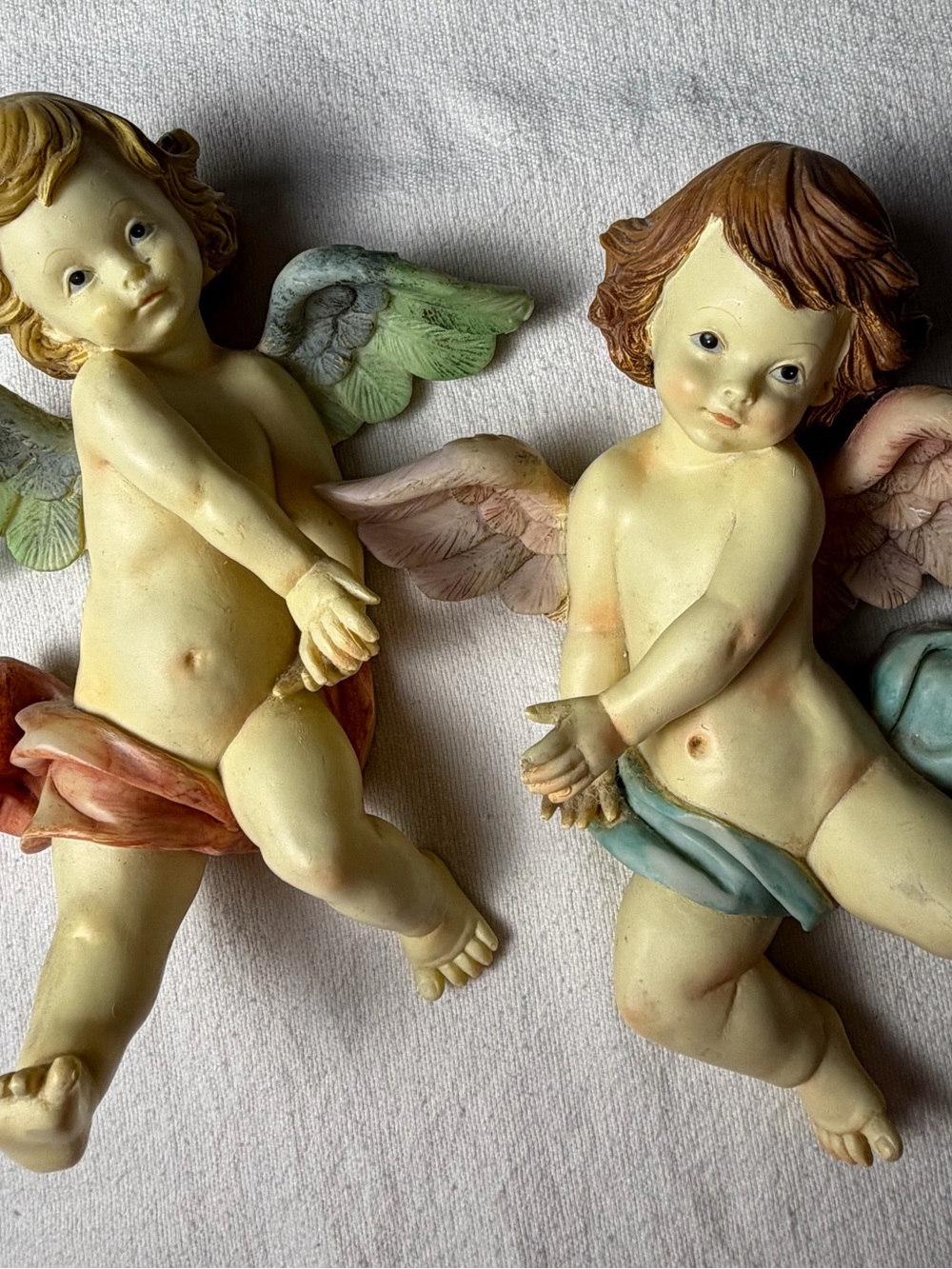 Vintage Decorative Cherub Wall Plaques Set in Cream with Pastel Accentsy